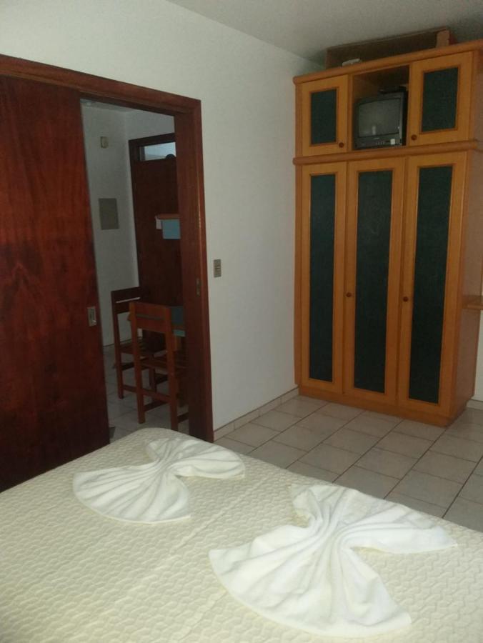 Residencial Ilha Dourada Hotel Governador Celso Ramos Exterior photo