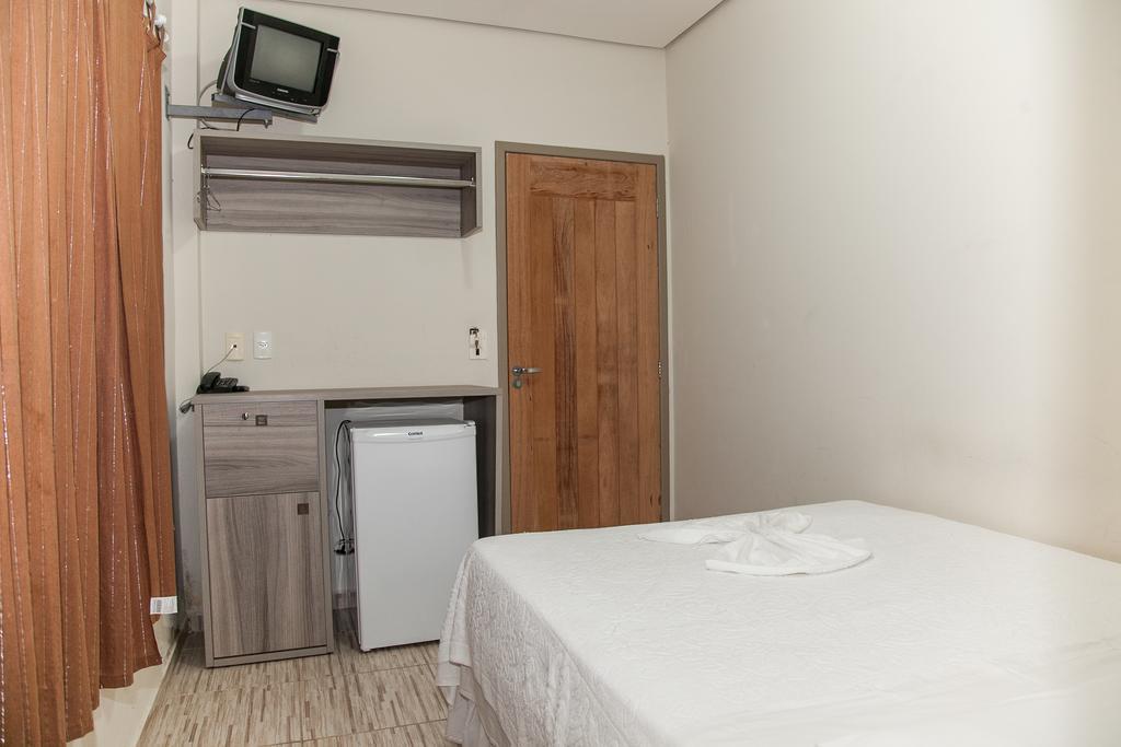 Residencial Ilha Dourada Hotel Governador Celso Ramos Room photo